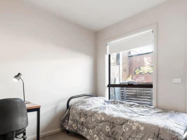 Charming Student Studio Near Deakin University Perfect Location!