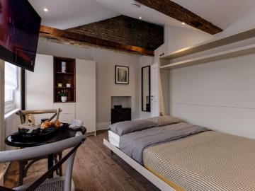 Charming studio close to Baker Street tube station Has an Apartment