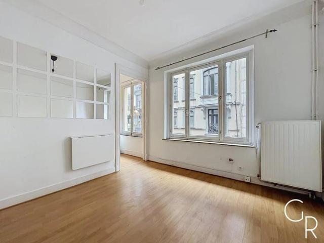 Charming studio flat in the town centre