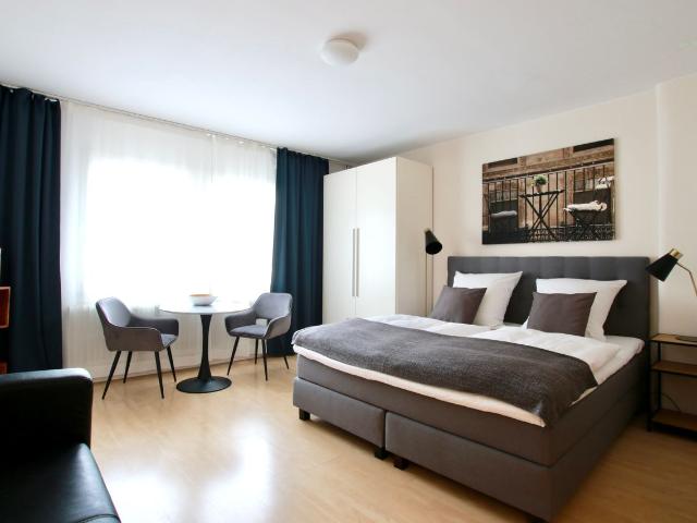 Charming studio in Cologne's Belgian Quarter, Koln Amsterdam Apartments for Rent