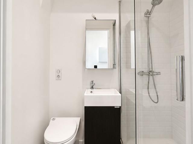 Charming Studio Saint Germain des Prés, Paris Amsterdam Apartments for Rent