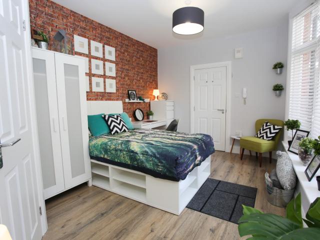 Charming Studio with Town Centre Convenience in Bedfordshire – All Bills Included!