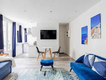 Charming Studio with AC near Champs Élysées in Paris 17th