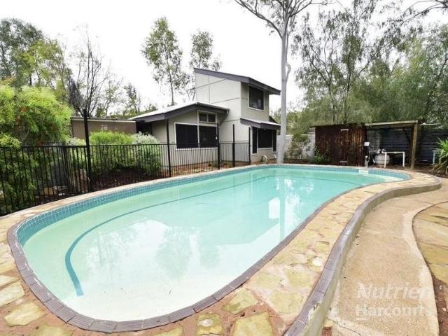 Charming Studio with Loft Bedroom, Private Courtyard & Shared Pool
