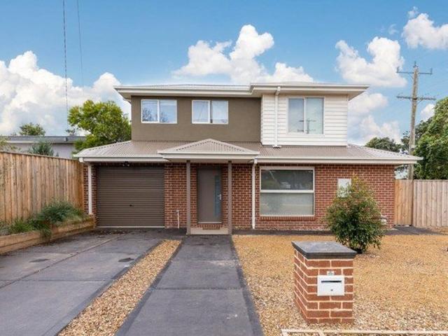 Charming Sunbury Rental with Room to Move