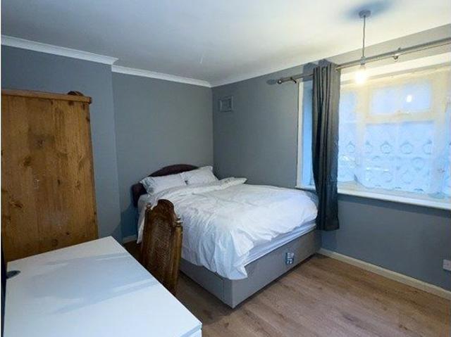 Charminster Road, London SE9, 3 bed terraced house to rent, £2,100 pcm | PrimeLocation