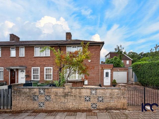 Charminster Road, London SE9, 2 bed terraced house to rent, £2,100 pcm | PrimeLocation