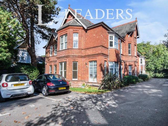 Charmwell, 61 Wellington Road. 2 bed flat to rent £1,250 pcm £288 pw