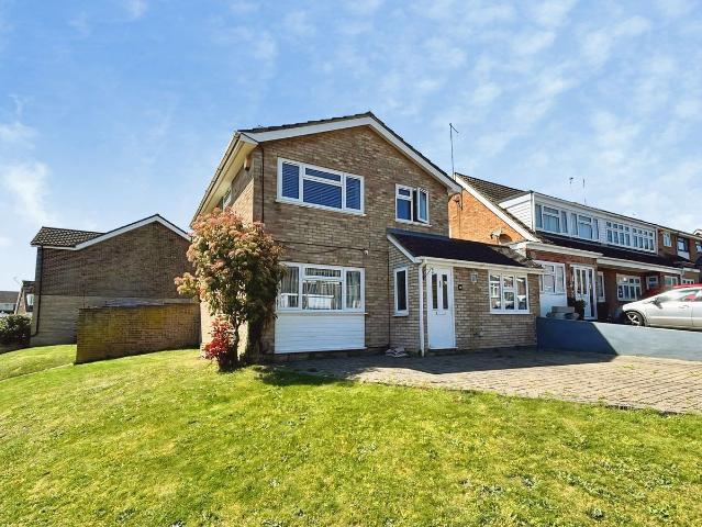 Charnock, Swanley BR8, 4 bed detached house to rent, £2,450 pcm | PrimeLocation