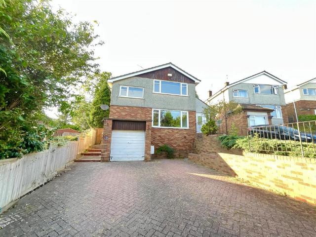 Charnhill Ridge, Mangotsfield, Bristol 4 bed detached house to rent £1,900 pcm £438 pw