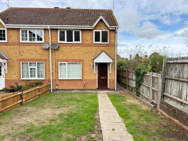 Charnwood Road, Corby NN17 3 bed semi detached house to rent £1,295 pcm £299 pw