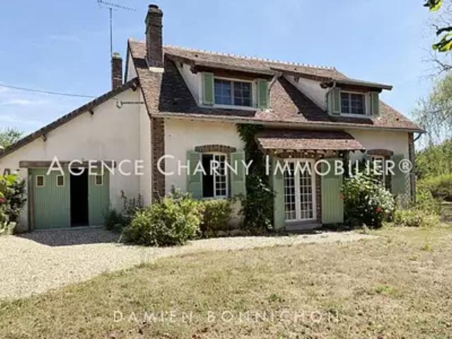 Charny Orée de Puisaye 89120 Achat / Vente maison 7 pièces t7 jardin cave