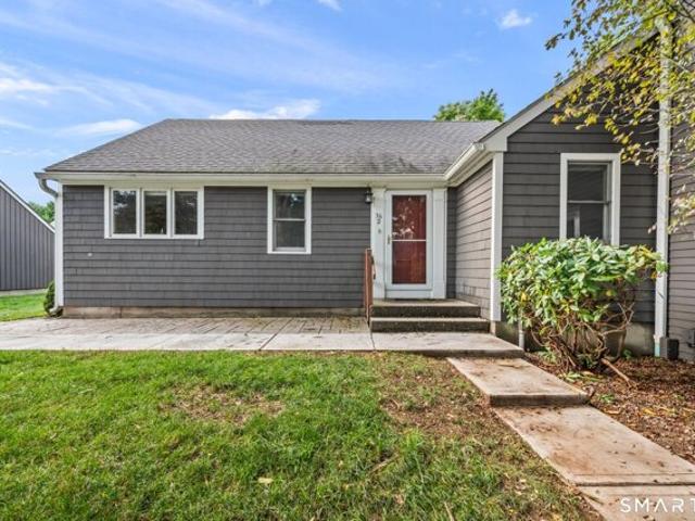 Charter Oak Sq Apt D, Mansfield, Home For Sale