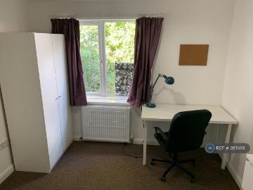 Charter Avenue, Coventry, CV4 6 bed detached house to rent £3,688 pcm £851 pw