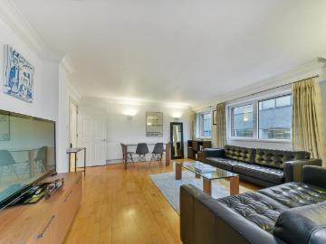 Charter House, Crown Court, London 2 bed flat to rent £4,333 pcm £1,000 pw
