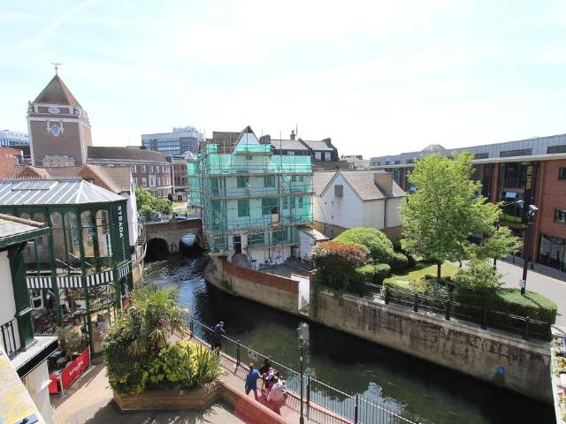 Charter Quay, London, KT1 1HR, United Kingdom | 2 bed apartment for rent #121301311 | Rentberry