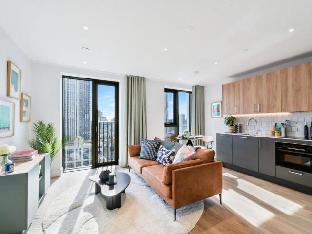 Charter Street Vertus, Canary. Studio to rent £2,517 pcm £581 pw