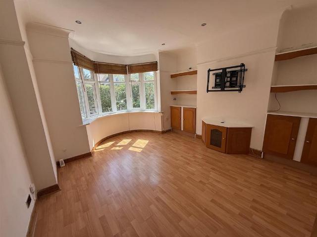 Charterhouse Avenue, Wembley 2 bed maisonette to rent £1,700 pcm £392 pw
