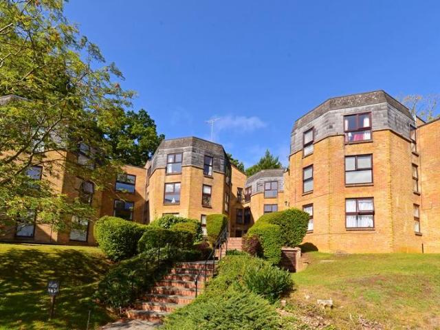Charterhouse Road, Godalming GU7, 2 bed flat to rent, £1,500 pcm | PrimeLocation