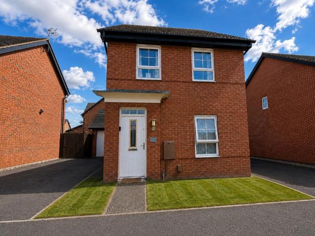 Chartley Road, Stenson Fields, Derby. 3 bed detached house to rent £1,295 pcm £299 pw