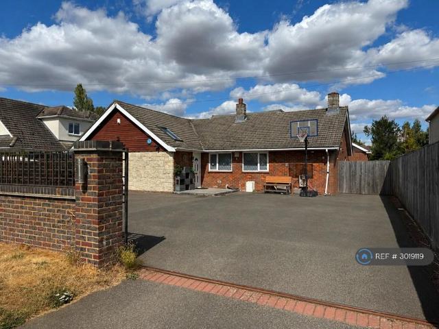Chartridge Lane, Chesham, HP5 5 bed bungalow to rent £3,000 pcm £692 pw