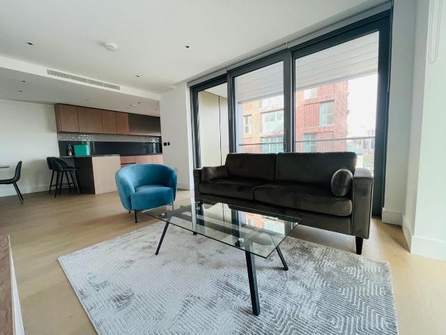 Chartwell House, Prince Of Wales Drive, Palmer Road, Battersea, London SW11, 2 bed flat to rent, £4,117 pcm | PrimeLocation