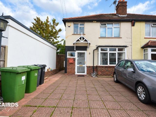 Chase End, Epsom, Surrey KT19, 2 bed maisonette to rent, £1,800 pcm | PrimeLocation