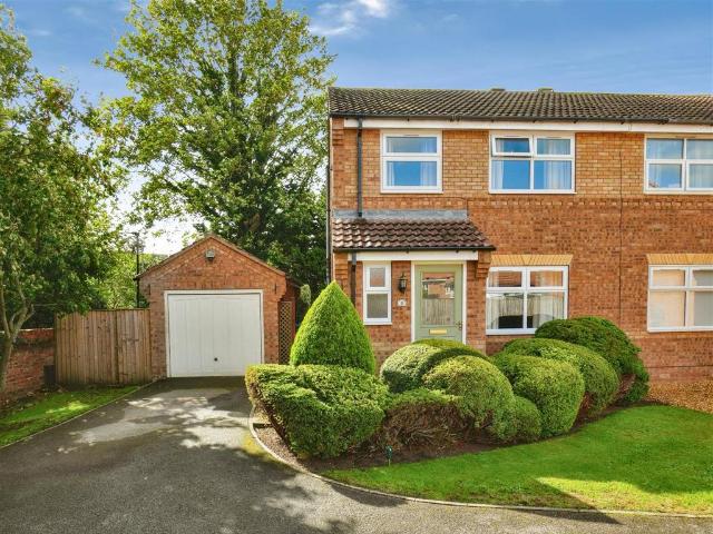 Chase Garth Road, YO61 3GG 3 bed semi detached house to rent £1,300 pcm £300 pw