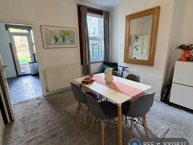 Chasefield Road, London, SW17 3 bed terraced house to rent £3,499 pcm £807 pw