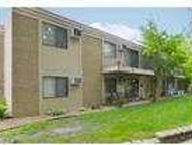 Chaska Cedar Creek Apartments Cedar Creek offers large one and two bedroom