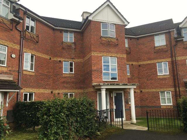 Chassagne Square, Crewe CW1, 2 bed flat to rent, £800 pcm | PrimeLocation