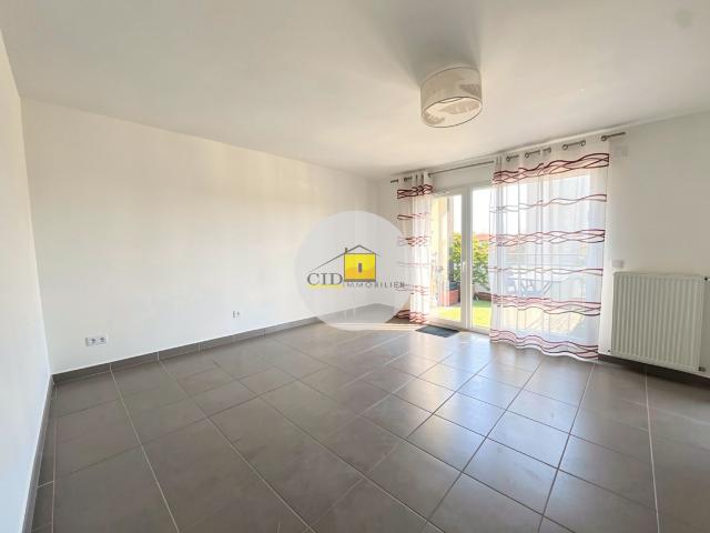 Chassieu centre Appartement T2 Garage