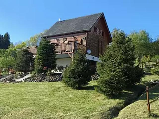 Chastreix 63680 Achat / Vente maison 5 pièces t5 terrasse parking