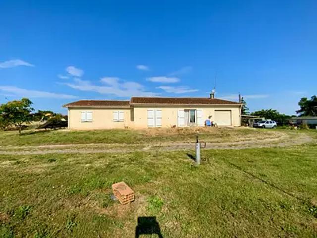 Chevanceaux 17210 Achat / Vente maison 4 pièces t4 au dernier étage