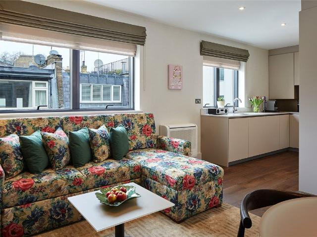 Cheval Place, London SW7, 1 bed flat to rent, £6,933 pcm | PrimeLocation