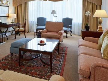 Cheval Thorney Court, Palace Gate, London, W8 5NJ, United Kingdom | 2 bed apartment for rent #166250355 | Rentberry