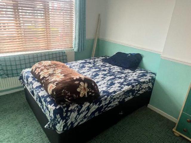 Cheveral Avenue, Coventry CV6 1 bed in a house share to rent £350 pcm £81 pw