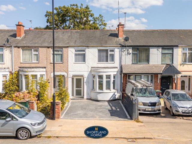 Cheveral Avenue, Coventry CV6 3 bed terraced house to rent £1,250 pcm £288 pw