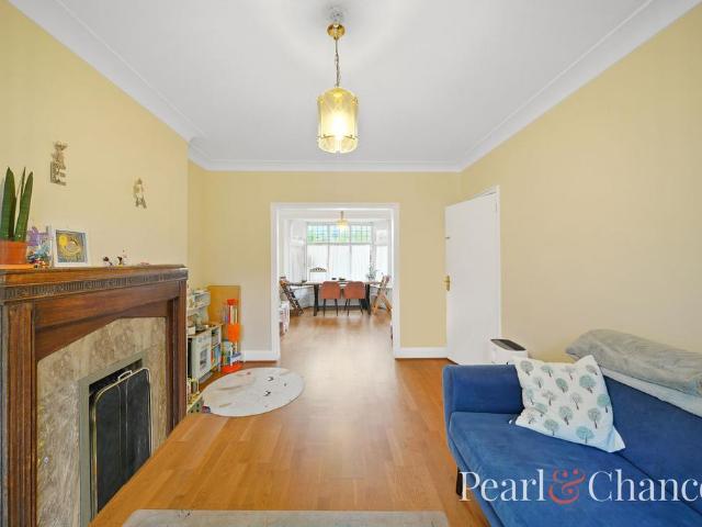 Cheviot Gardens, London, NW2 3 bed semi detached house to rent £2,700 pcm £623 pw