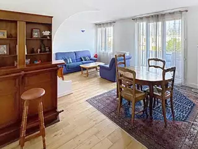 Chevilly Larue 94550 Achat / Vente appartement 4 pièces t4 au dernier étage