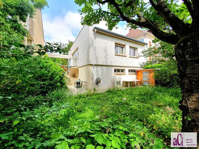 CHEVILLY LARUE Maison de 103m² sur parcelle de 322m²
