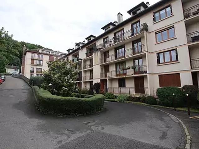 Chevreuse 78460 Achat / Vente appartement 4 pièces t4 au dernier étage cave