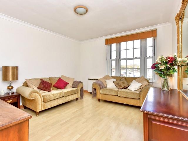 Cheylesmore House, Ebury Bridge Road SW1W, 2 bed flat to rent, £2,750 pcm | PrimeLocation