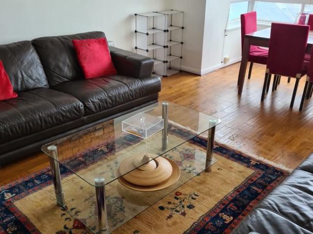Cheyne Walk, London SW3, 2 bed flat to rent, £3,575 pcm | PrimeLocation