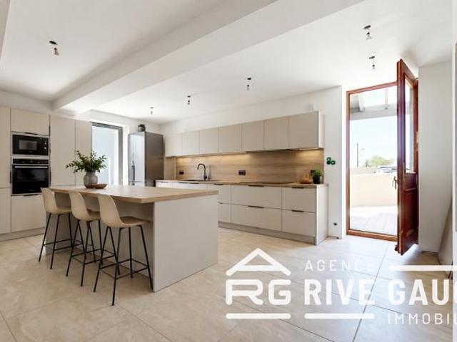 Cheyssieu Maison mitoyenne rénovée de 163 m2 avec jardin e