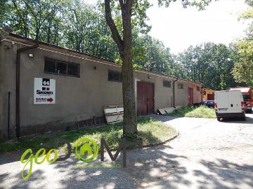 Przemysłowa nieruchomość 956 m2 z możliwością rozbudowy