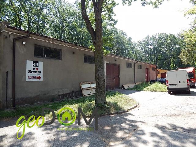 Na sprzedaż przemysłowa nieruchomość 956 m² z rozbudową w Chełmie