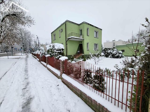 Sprzedam dom z potencjałem 128 m² na dużej działce w Chełmie
