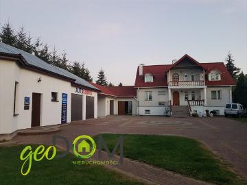 Przestronny dom z biurem i halami na działalność