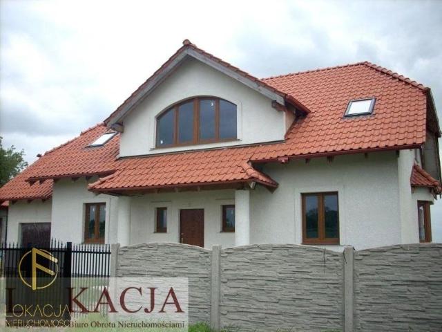 Przestronny dom 174 m2 z garażem na dużej działce